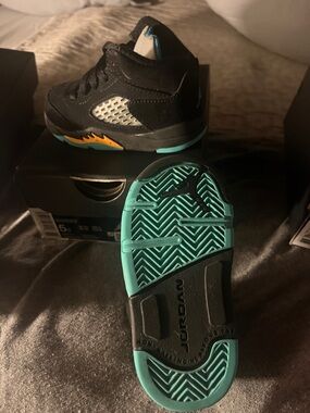 Jordan 5 Retro Kids' Black & Teal High-Top Sneakers